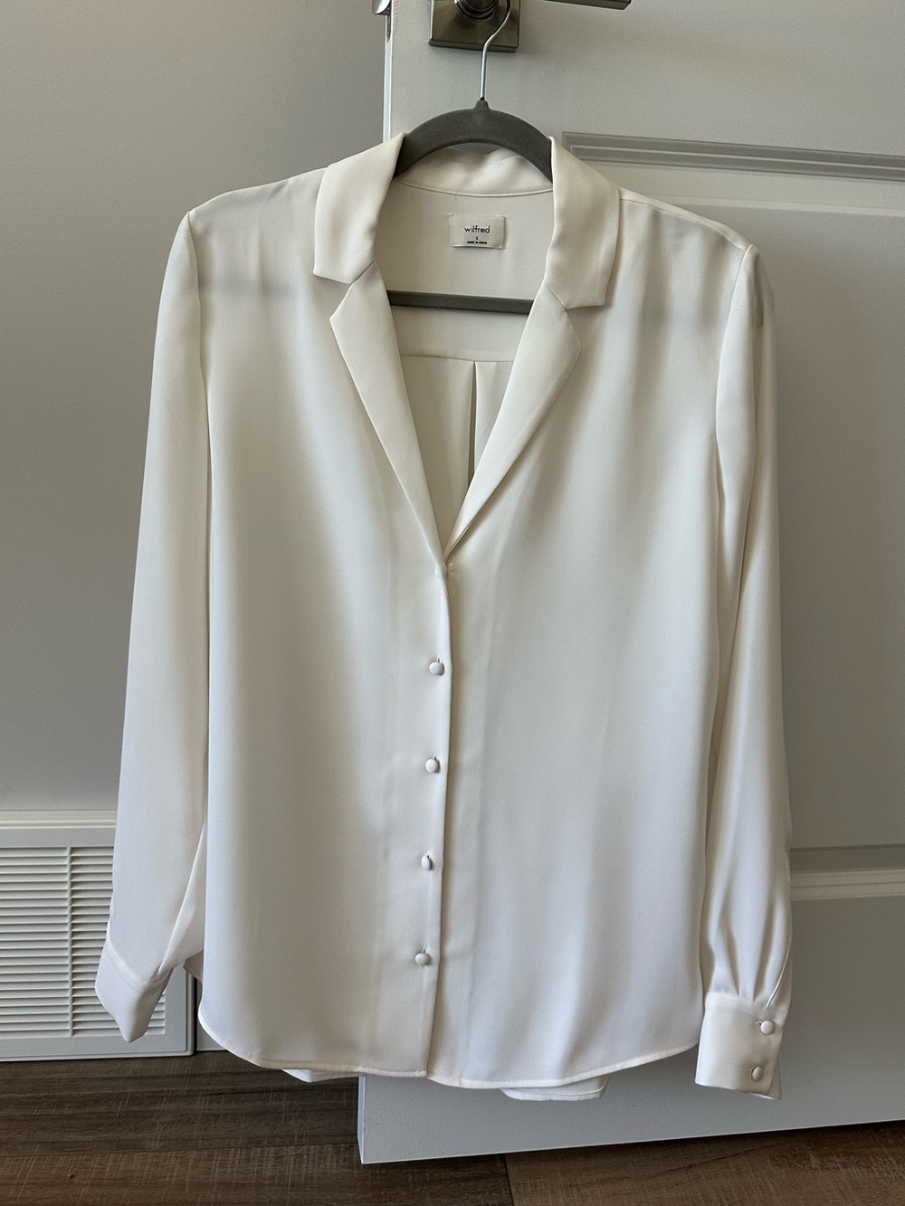 Aritzia: White Tulum Blouse